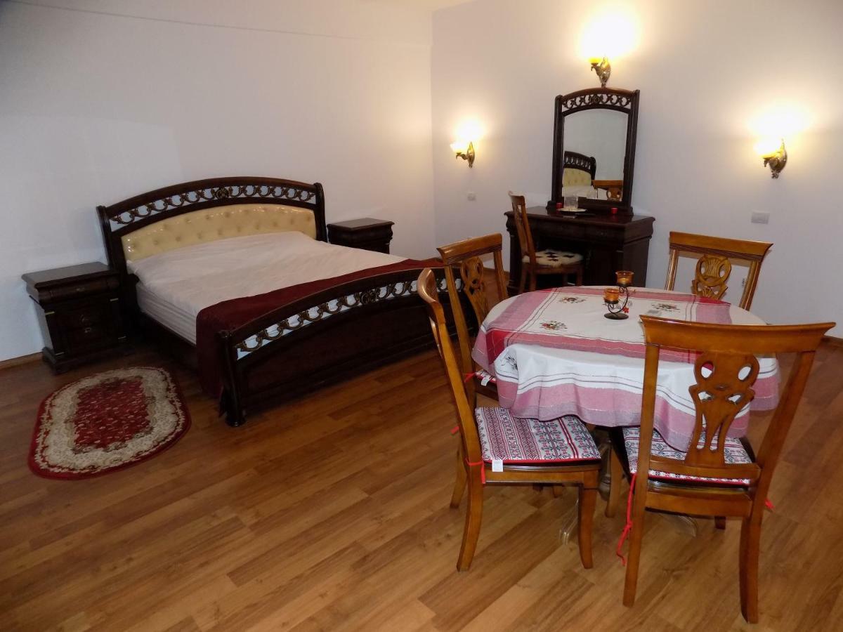 Hotel Tango margo Valea Lupului  Zewnętrze zdjęcie