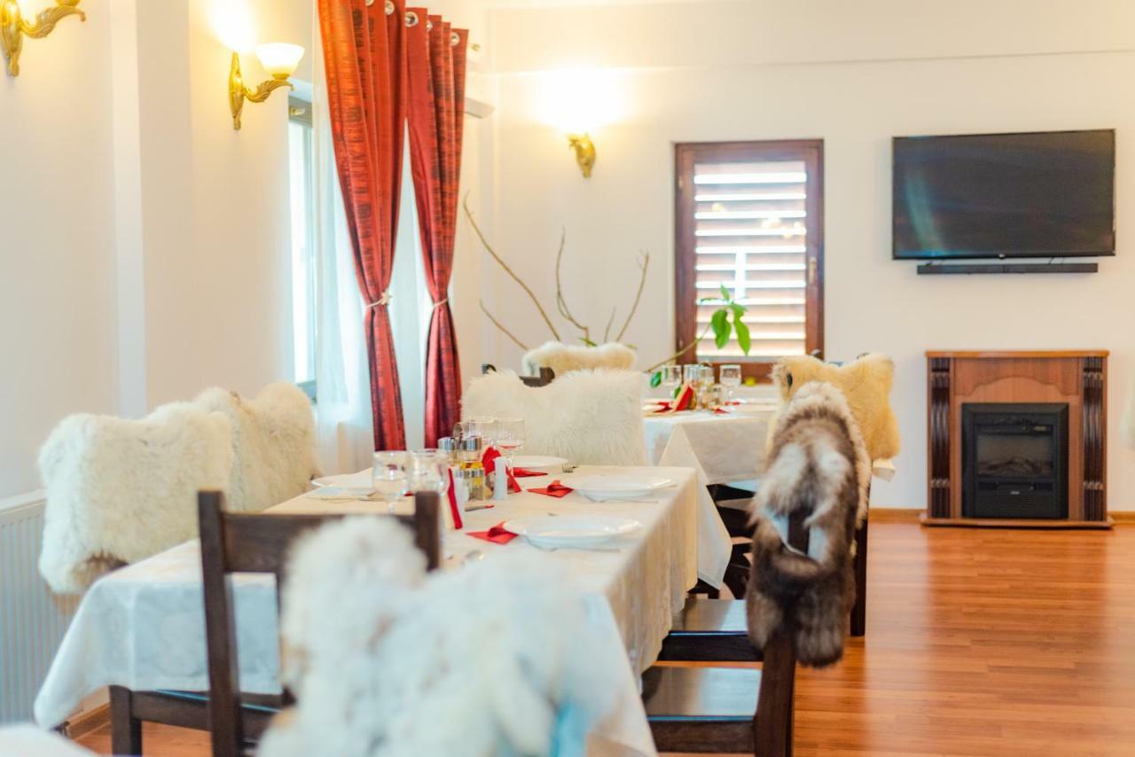 Hotel Tango margo Valea Lupului  Zewnętrze zdjęcie
