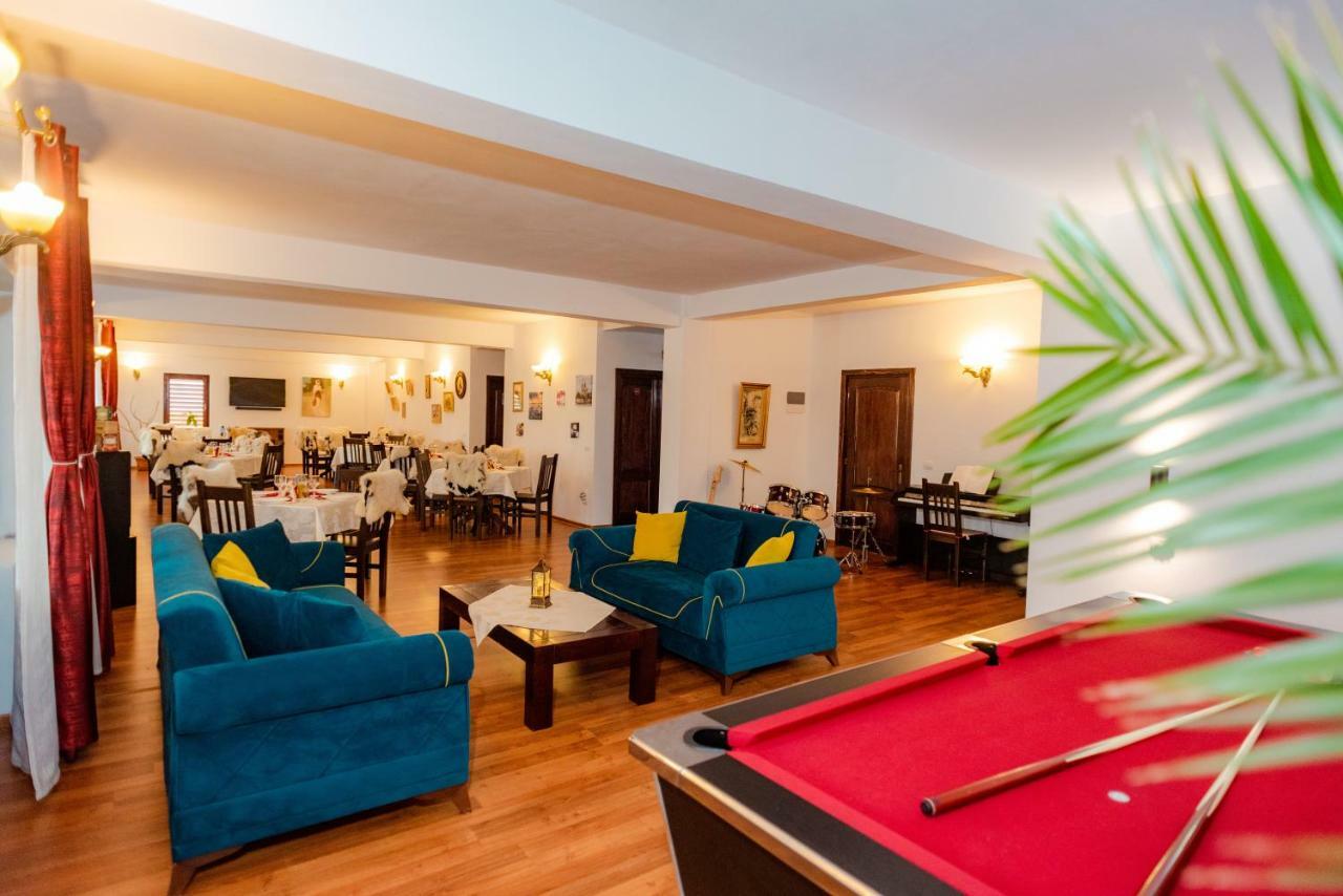 Hotel Tango margo Valea Lupului  Zewnętrze zdjęcie