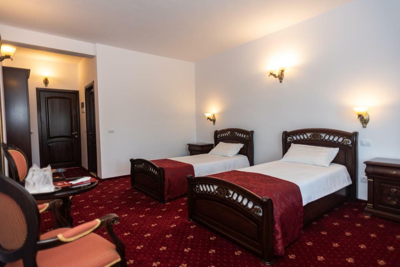 Hotel Tango margo Valea Lupului  Zewnętrze zdjęcie