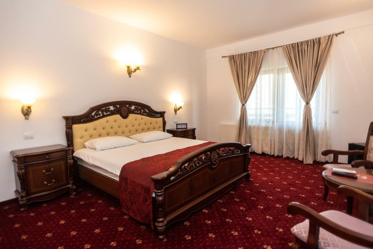 Hotel Tango margo Valea Lupului  Zewnętrze zdjęcie