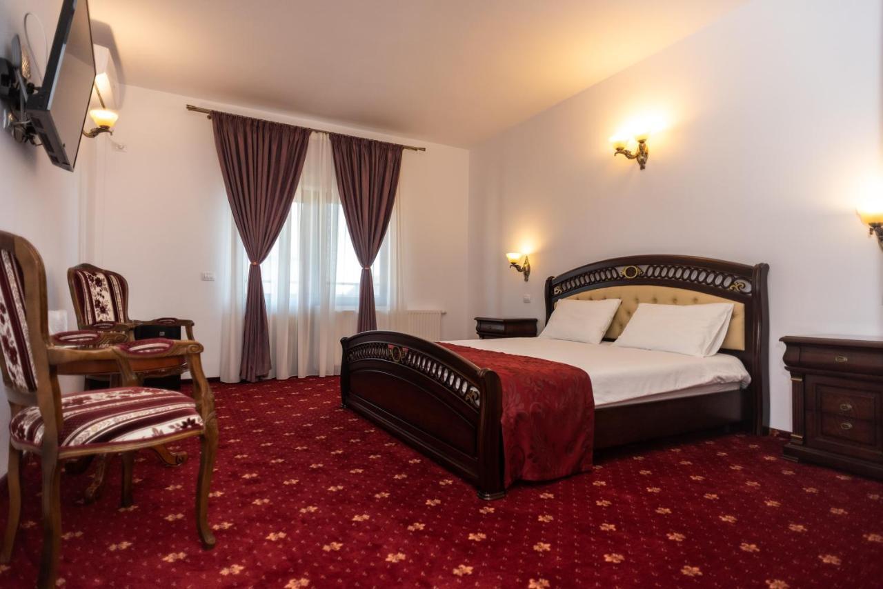 Hotel Tango margo Valea Lupului  Zewnętrze zdjęcie